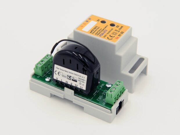 Adapter S213 voor DIN TH35-rail tbv Fibaro Enkele Schakelaar 2 FGS213